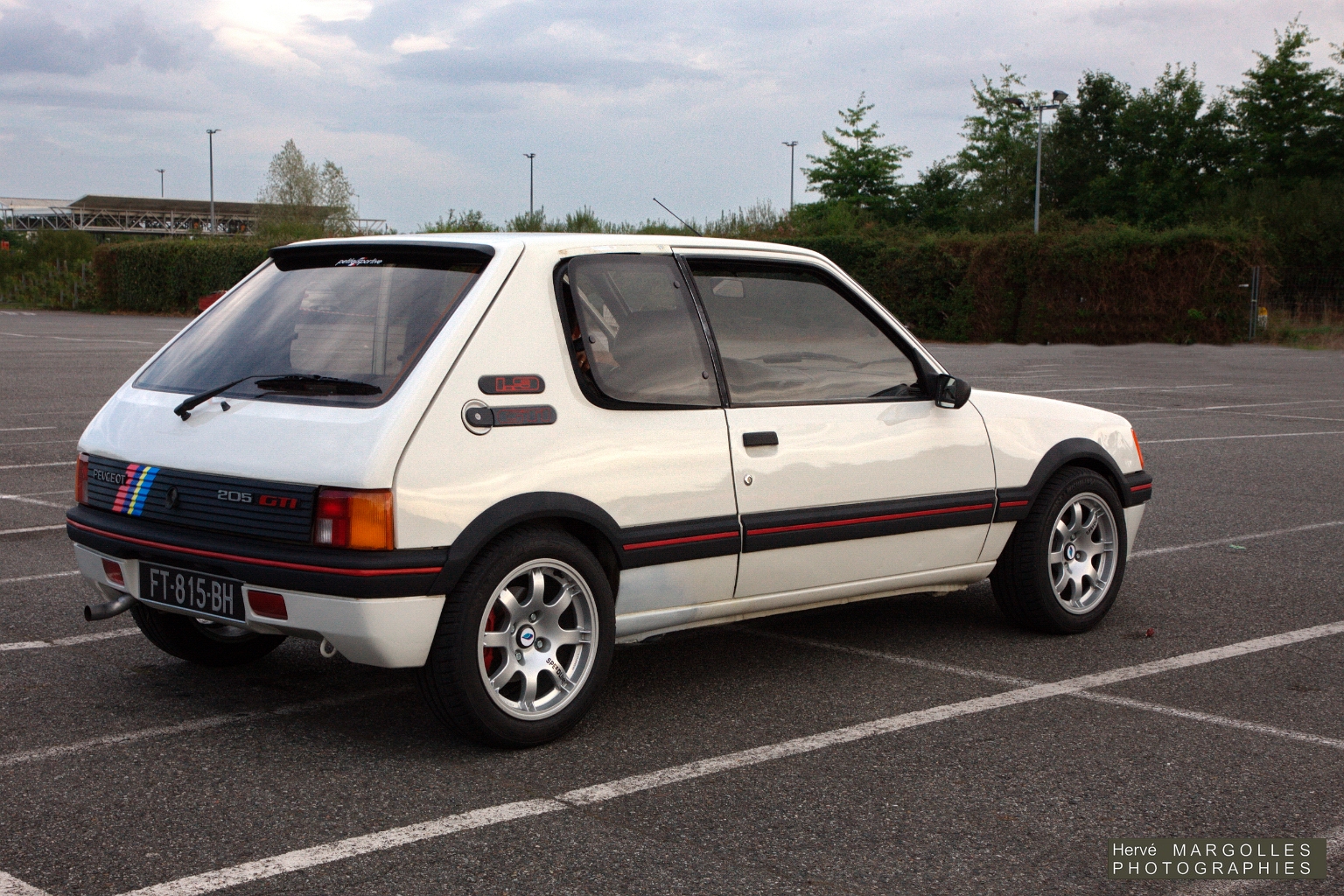 Peugeot 205 GTi-01.jpg